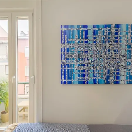 Charming For A Great In Apartment *