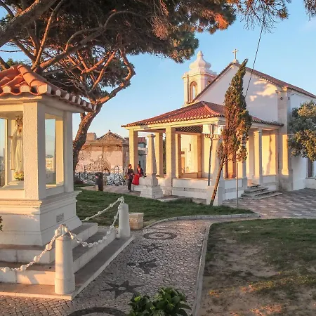 Appartamento Charming For A Great In Lisbona